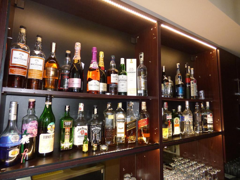 Nice Hotel Pamporovo Ngoại thất bức ảnh